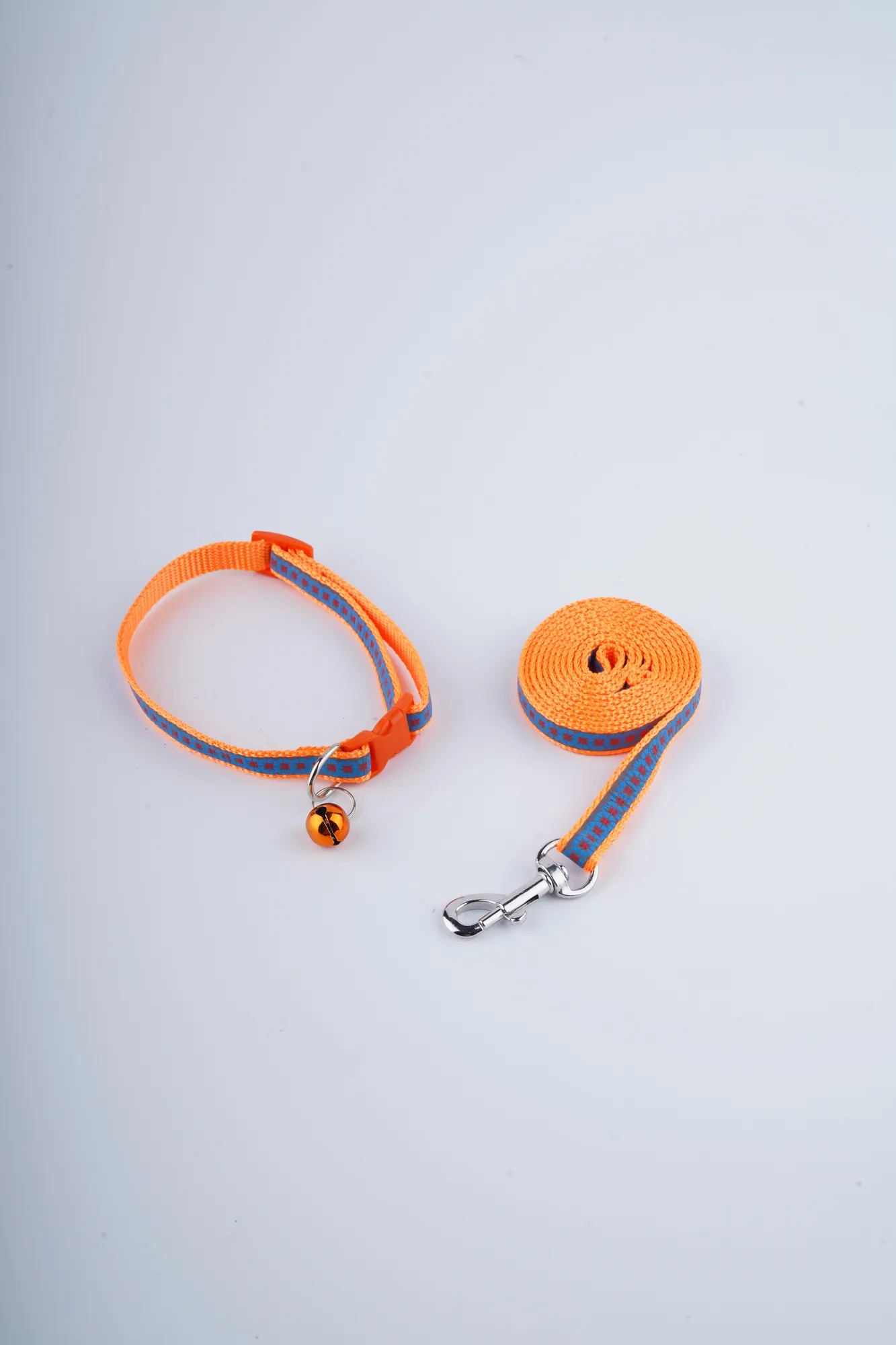 Companion Needs Reflective Star Lh Set Leash view 2
