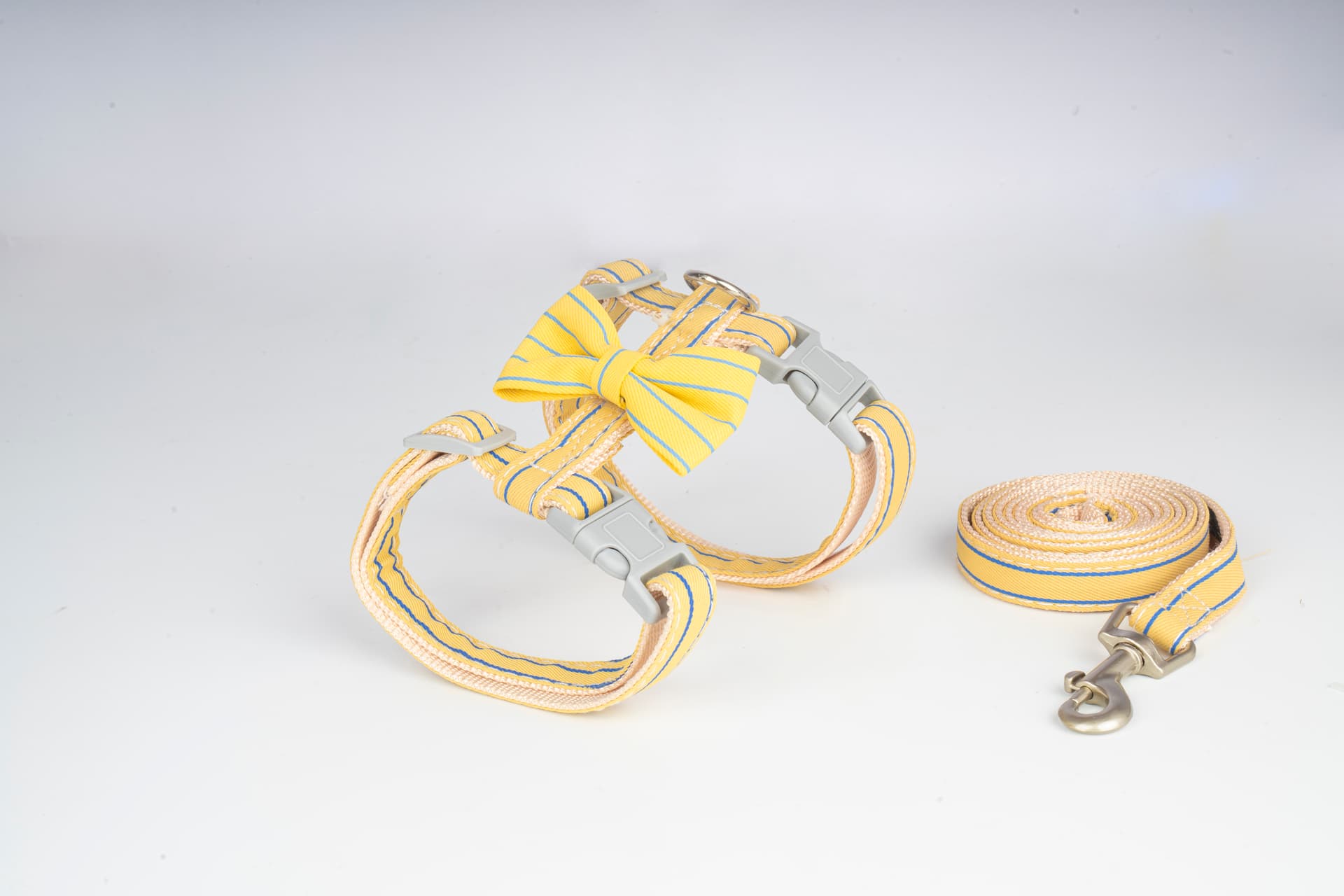Companion Needs Cat Set Bow Harness